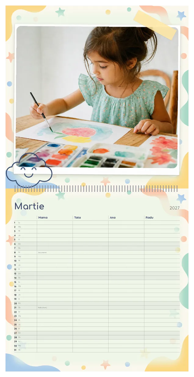 Calendar pătrat 21 × 21 cm deschis pe martie 2027, stilul planner de familie, cu o coloană pentru fiecare membru al familiei