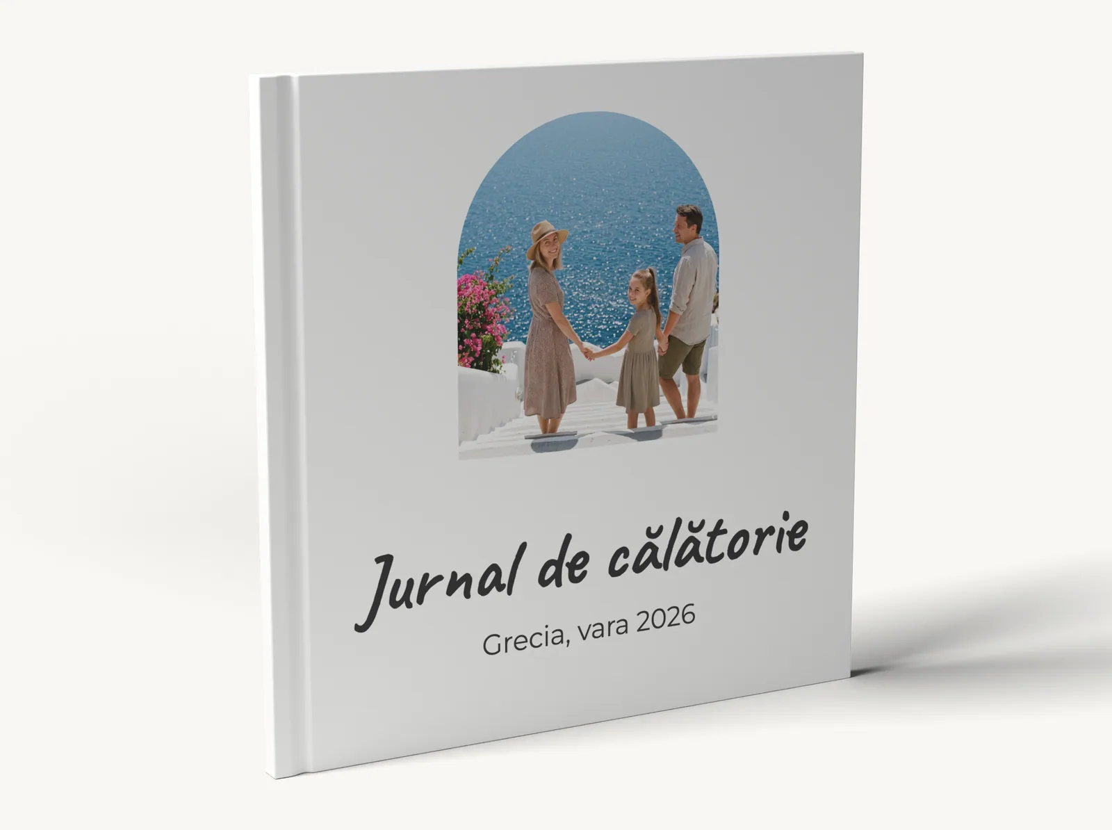 Albumul demo în picioare, cu cotorul la vedere, în tema Călătorii moderne